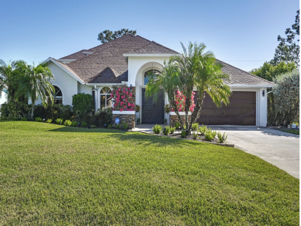 Posh New Naples Vacation Home Wonderful Interior & Pool  Oasis