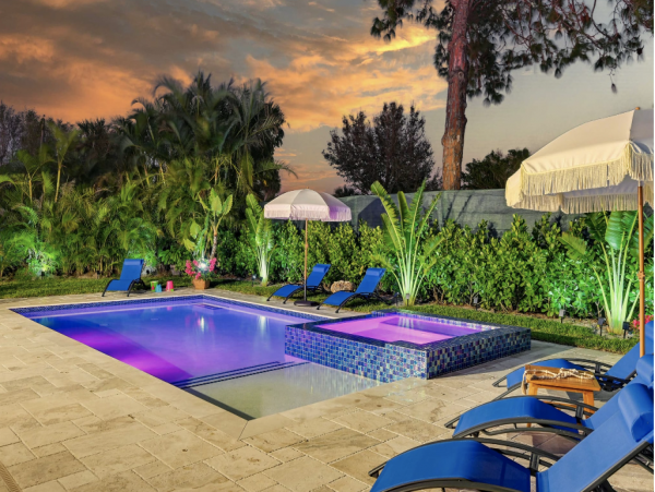 Posh New Naples Vacation Home Wonderful Interior & Pool  Oasis