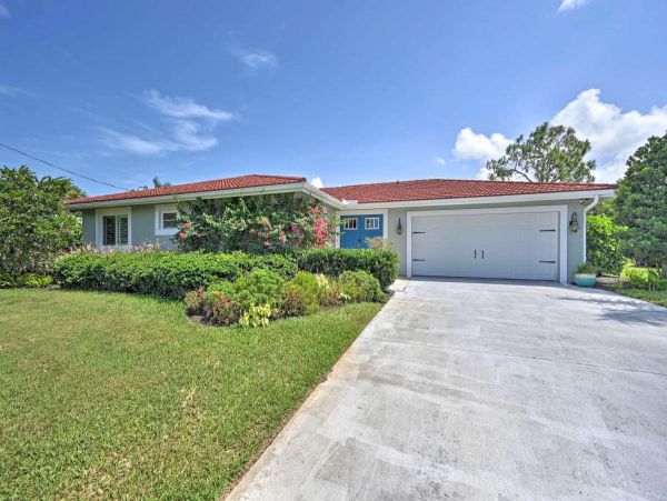 Naples Vacation Home Three Bedroom