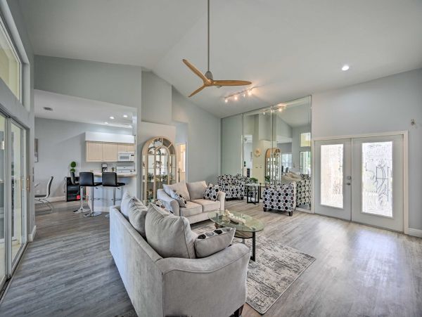 Perfect Coastal Retreat with 3 Bedrooms in Naples