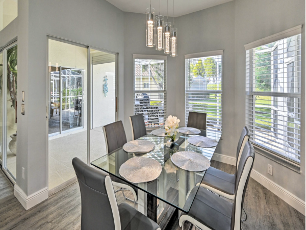 Perfect Coastal Retreat with 3 Bedrooms in Naples