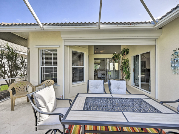 Perfect Coastal Retreat with 3 Bedrooms in Naples