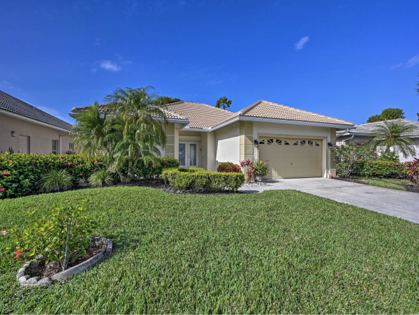 Perfect Coastal Retreat with 3 Bedrooms in Naples