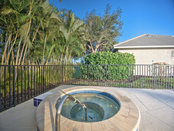 Perfect Coastal Retreat with 3 Bedrooms in Naples