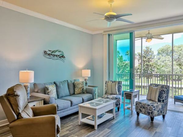 Charming Two Bedroom Vacation Condo in Rotonda West Sleeps 7