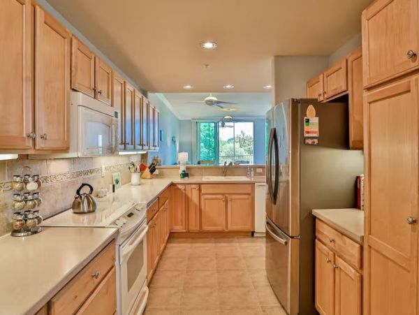 Charming Two Bedroom Vacation Condo in Rotonda West Sleeps 7