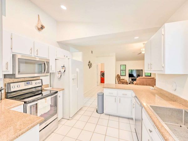 Naples Vacation Getaway with 5 Bedrooms & Private Pool