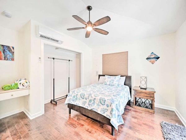 Naples Vacation Getaway with 5 Bedrooms & Private Pool