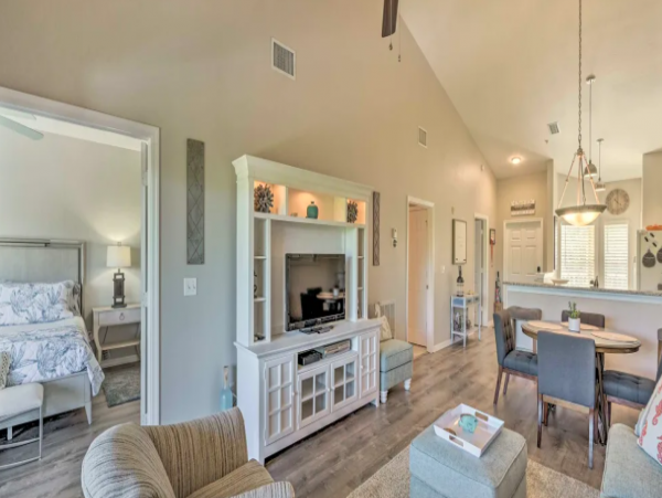 2 Bedroom Condo in Naples