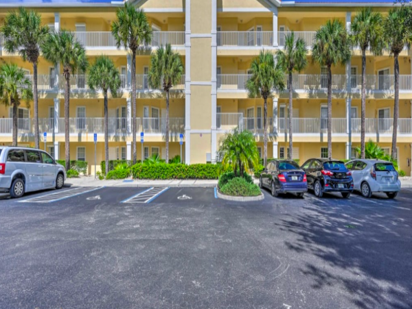 2 Bedroom Condo in Naples