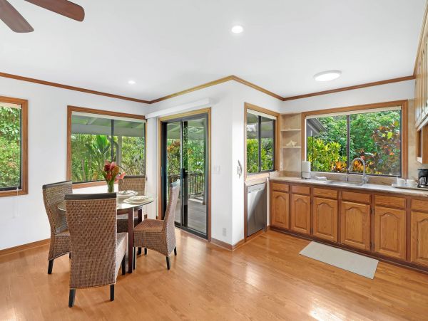 Walk to Beach Vacation Home Three Bedroom