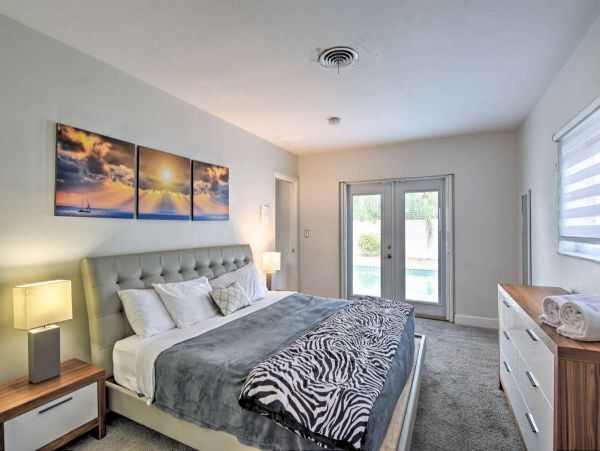 Canalfront Four Bedroom Vacation Home with Private Pool & Boat Dock