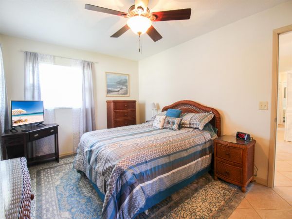 Charming Two Bedroom Vacation Home in Venice Sleeps 4