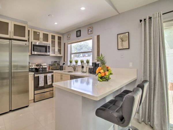 Lovely Lauderhill 3 Bedroom Vacation Home Sleeps 6 Guests