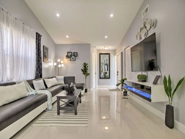 Lovely Lauderhill 3 Bedroom Vacation Home Sleeps 6 Guests