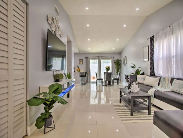 Lovely Lauderhill 3 Bedroom Vacation Home Sleeps 6 Guests