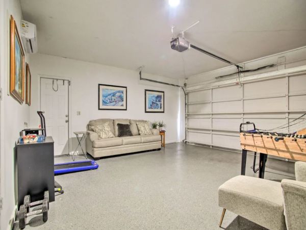 Lovely Lauderhill 3 Bedroom Vacation Home Sleeps 6 Guests