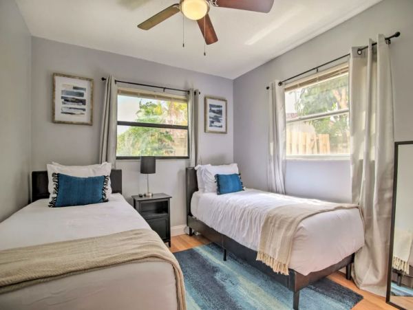 Lovely Lauderhill 3 Bedroom Vacation Home Sleeps 6 Guests