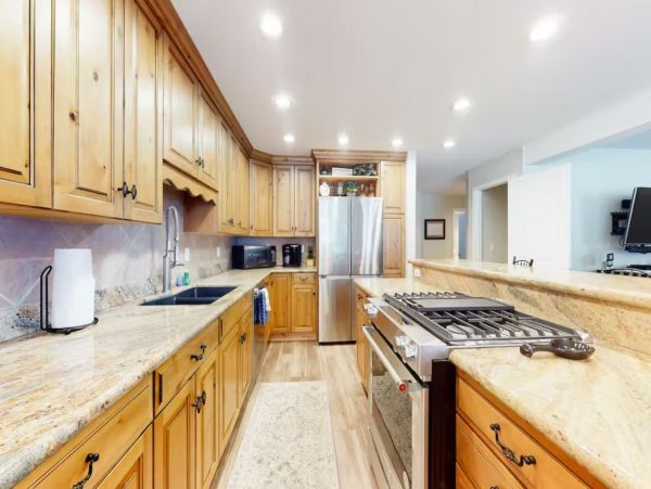 Charming Vacation Condo in Avon Sleeps 8