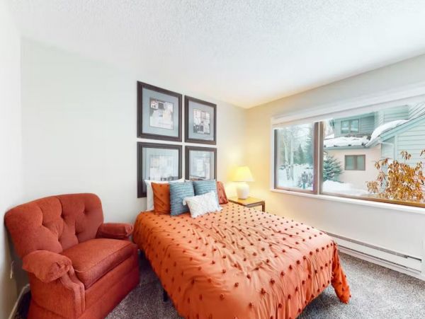 Charming Vacation Condo in Avon Sleeps 8