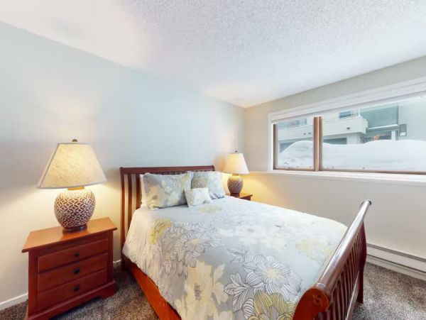 Charming Vacation Condo in Avon Sleeps 8