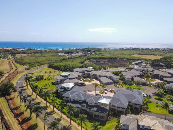Poipu Luxury Vacation Rental Ground-Floor Kauai Vacation Villa with Resort Amenities