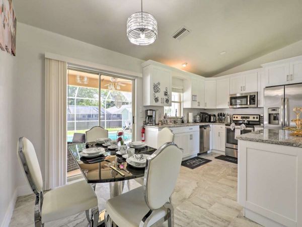 Charming 3 Bedroom Vacation Home Private Pool Fort Myers
