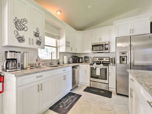 Charming 3 Bedroom Vacation Home Private Pool Fort Myers