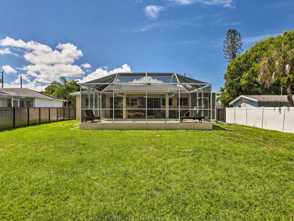 Charming 3 Bedroom Vacation Home Private Pool Fort Myers
