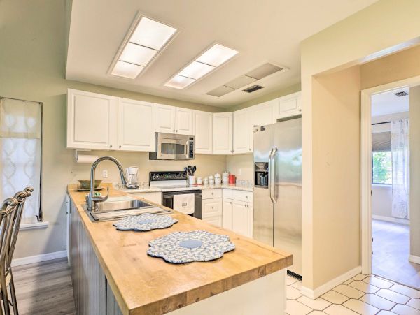 North Fort Myers Vacation Rental with 4 Bedroom & Canal Views