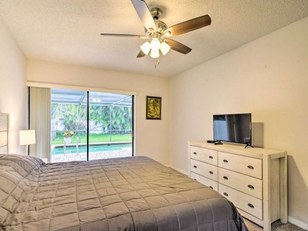 Fort Myers Vacation Home with Private Pool Sleeps 6