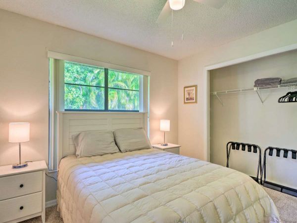 Fort Myers Vacation Home with Private Pool Sleeps 6
