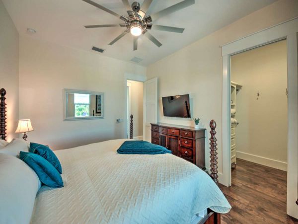 Fort Myers Home 1032794