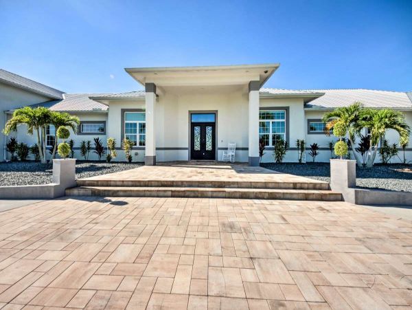 Fort Myers Home 1032794