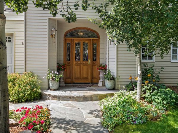 Mountain Views Avon Vacation Home Five Bedroom