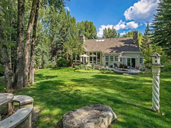 Mountain Views Avon Vacation Home Five Bedroom