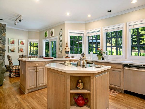 Mountain Views Avon Vacation Home Five Bedroom