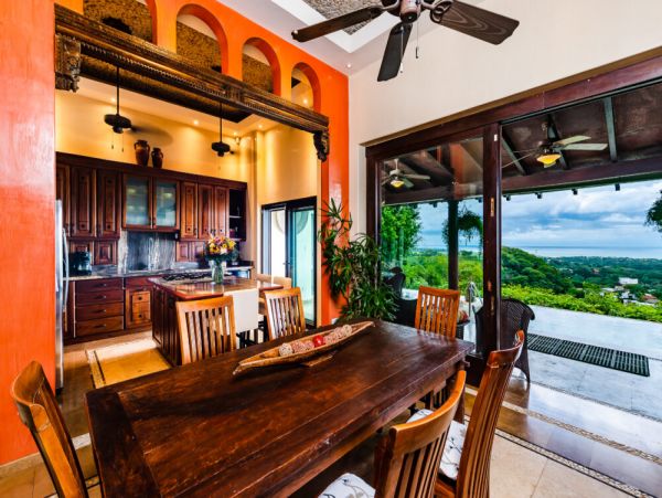 Ocean View 3 Bedroom Home Sleeps 9