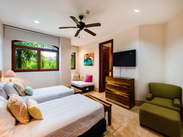 Beachfront 3 Bedroom Condo in Playa Langosta