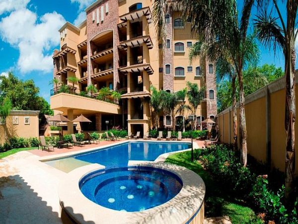 Beachfront 3 Bedroom Condo in Playa Langosta