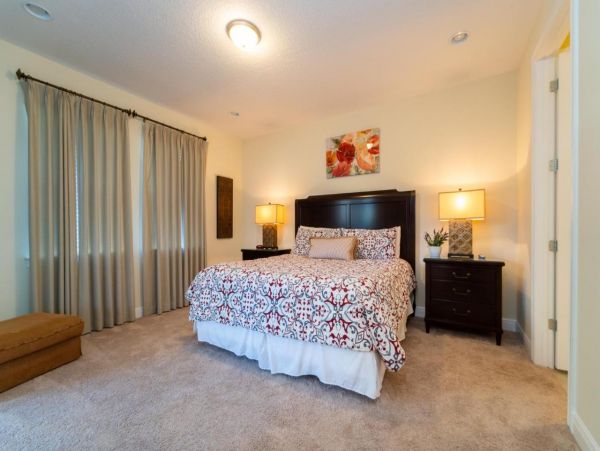 Beautiful 6 Bedroom Home with Game Room