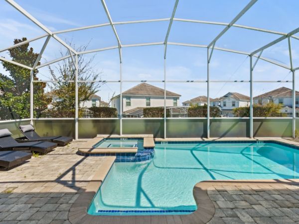 Gorgeous 6 Bedroom Home with Private & Communal Pools