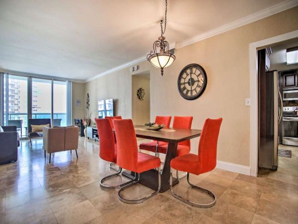 Unwind in Paradise Premier Vacation Rental in Hollywood
