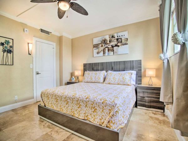Unwind in Paradise Premier Vacation Rental in Hollywood