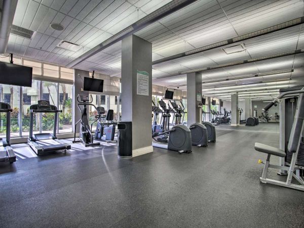 Unwind in Paradise Premier Vacation Rental in Hollywood