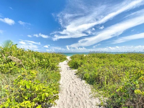Fort Pierce Vacation Rental: Heated Pool, Near Quiet Beach