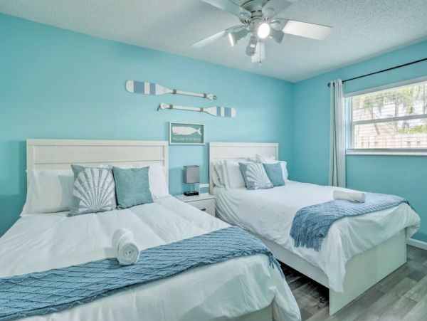 Charming 2 Bedroom Vacation Home in Jensen Beach Close to Beach