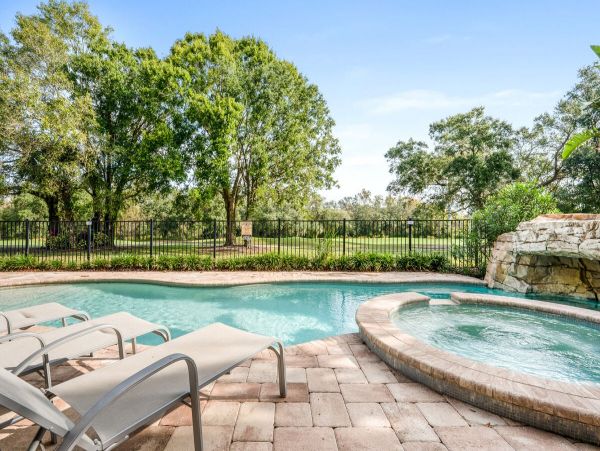 Luxury 9 Bedroom Pool Home with Movie Room