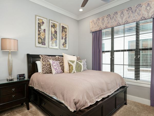 Luxury 9 Bedroom Pool Home with Movie Room