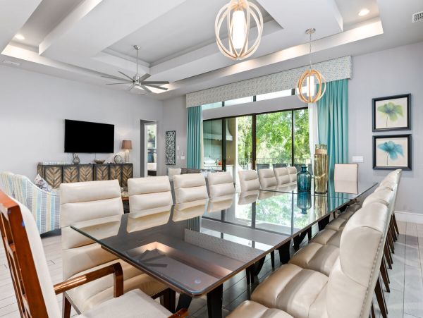 Luxury 9 Bedroom Pool Home with Movie Room